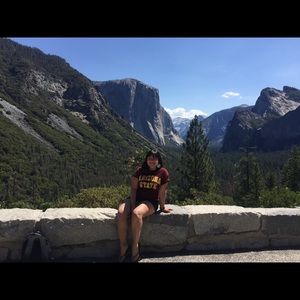 Meet your Posher, Crystal